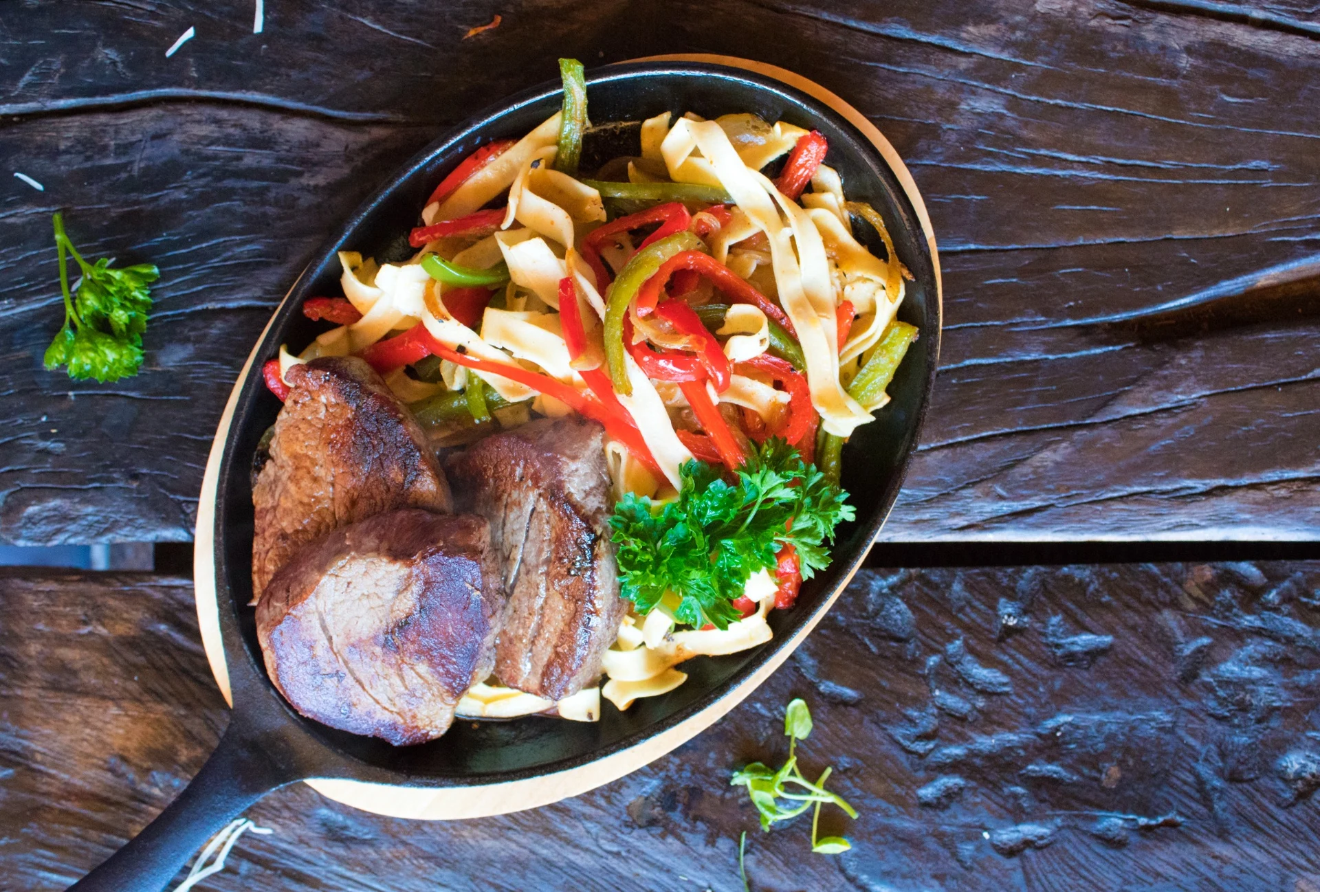 Plato de la cocina Huife